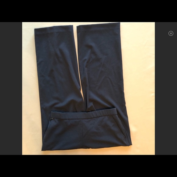 Croft &Barrow Navy Pants.  Size 8P - Picture 2 of 3
